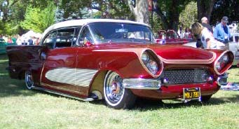57 Ford 2dr Hardtop Custom